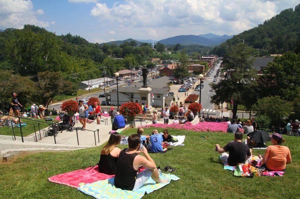 Blue Ridge Inn Sylva Buitenkant foto